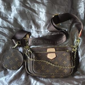 Faux Louis Vuitton Monogram Shoulder Bag
